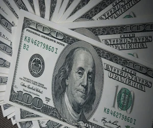 آینده دلار در ایران: سناریوهای صعود، شوک و تثبیت در سال ۲۰۲۶